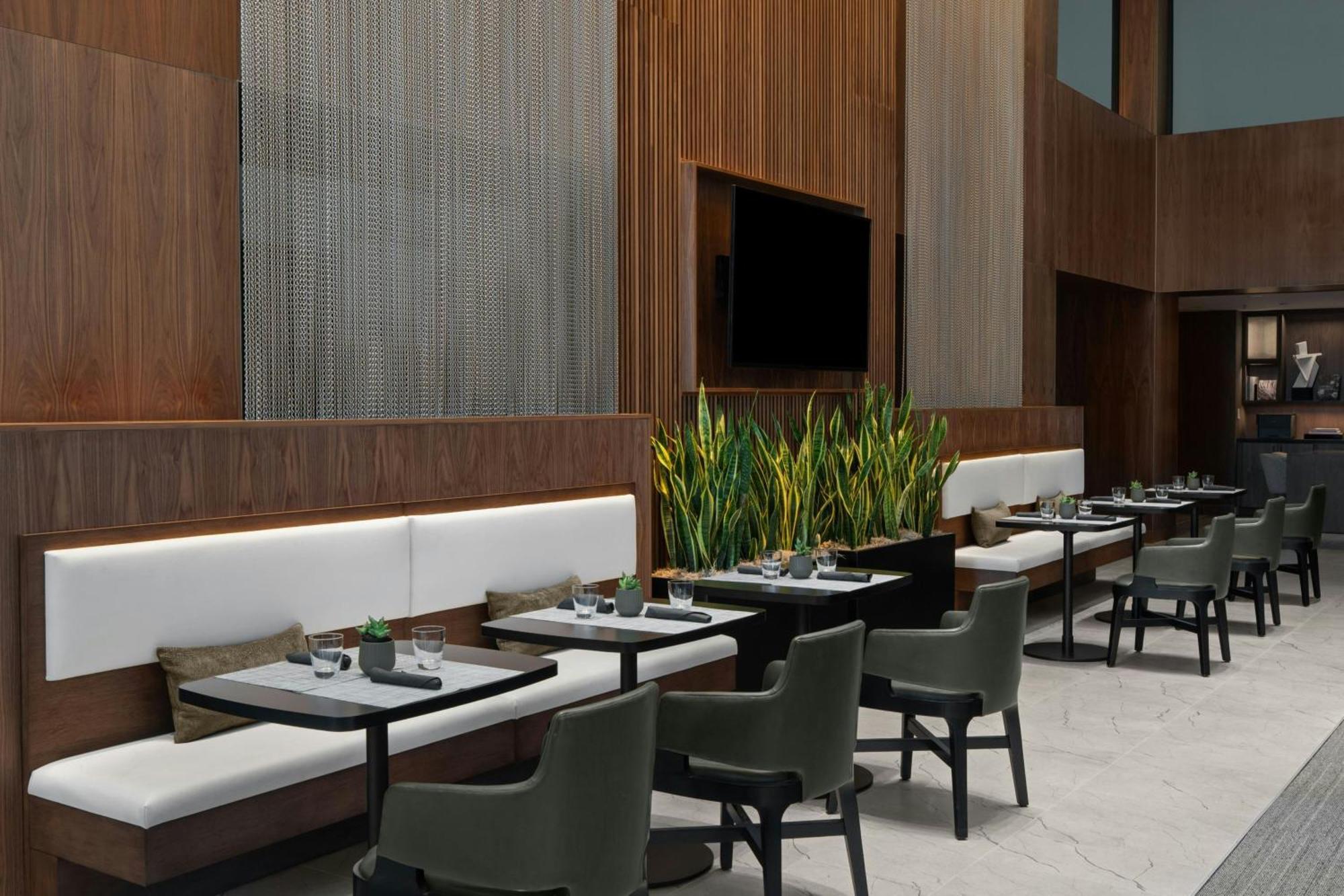 Ac Hotel By Marriott San Antonio Riverwalk Экстерьер фото